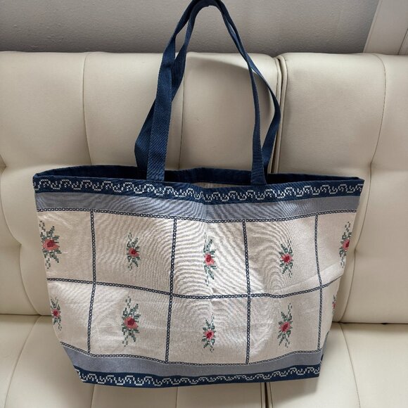 Sézane x Baziszt limited edition cottagecore floral embroidery print tote NWOT - Picture 2 of 7